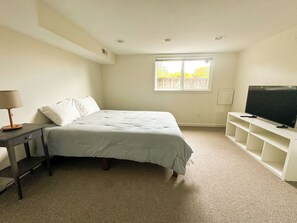 5 Schlafzimmer, Bügeleisen/Bügelbrett, WLAN, Bettwäsche