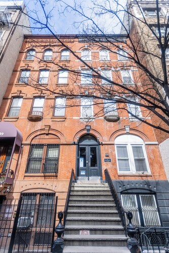 Hamilton House Apartment 3 with 2 bedrooms & private bathroom in Manhattan, NYC