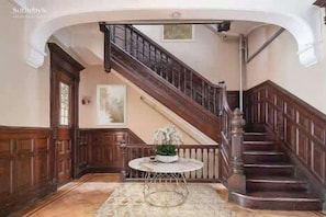 Interior - Hamilton House Apt 3 with Pvt Bath & Fireplace (New York)