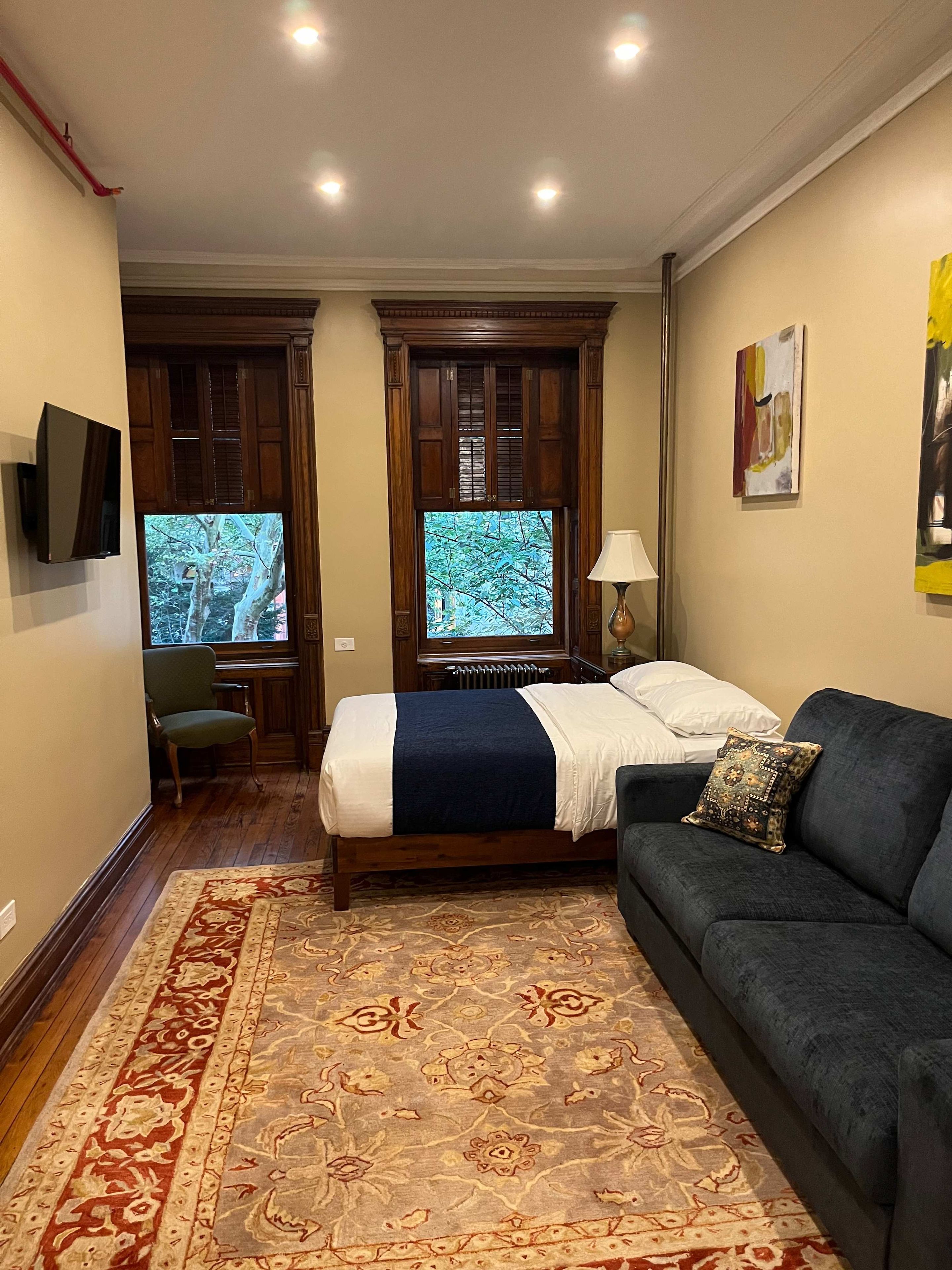 1 bedroom, iron/ironing board, WiFi (free), bed sheets