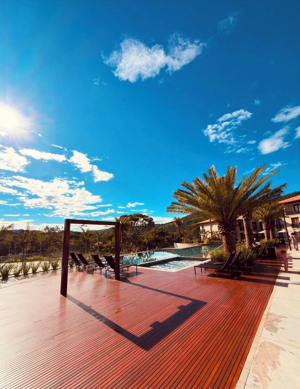 2 outdoor pools