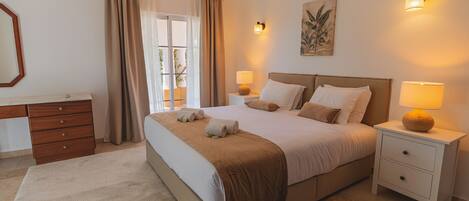6 chambres, Wi-Fi gratuit, draps fournis