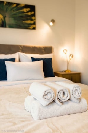 Bed sheets - Stadtwald Apartment - Quiet and Central - Near the Trade Fair and the Hospital, with a Balcony (Essen)