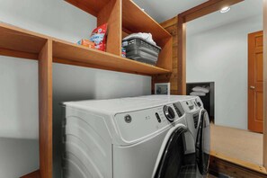 Interior - Stargazer's Nook #445 (Tahoe City)