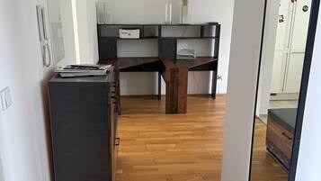 Apartment, 1 Bedroom, Smoking | Interior