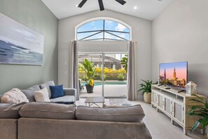 TV, offices - Fire Pit Pool Retreat for Groups (Kissimmee)