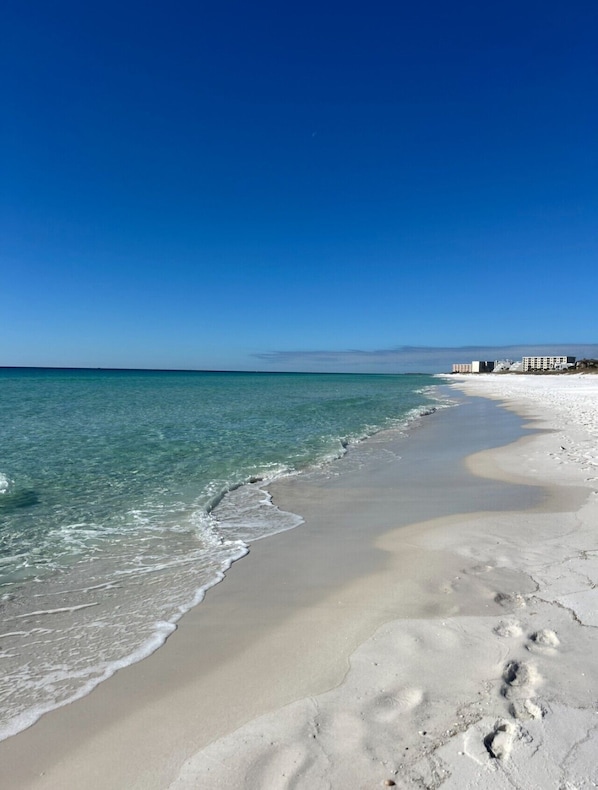 Beach nearby - Pool & Golf Course Views at Sandpiper Cove Unit 2014, Beach in Destin, FL (Destin)