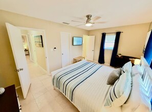 2 bedrooms, desk, iron/ironing board, travel cot - Pet-Friendly Home | Game Room + Fenced Yard (Port Charlotte)