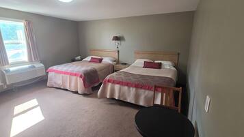 Double or Twin Room | Laptop workspace, WiFi (free)