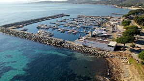 Marina - The Nathéa Suite, 10 minutes from Sainte-Maxime (Roquebrune-sur-Argens)