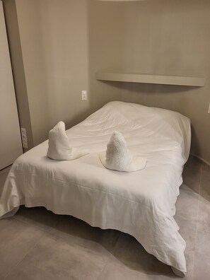 Free WiFi, bed sheets - Vrbo Property (Villers-sur-Mer)