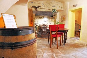 Interior - Your Stay in Auvergne at La Chadeleufade in the Couzes Region (Chadeleuf)