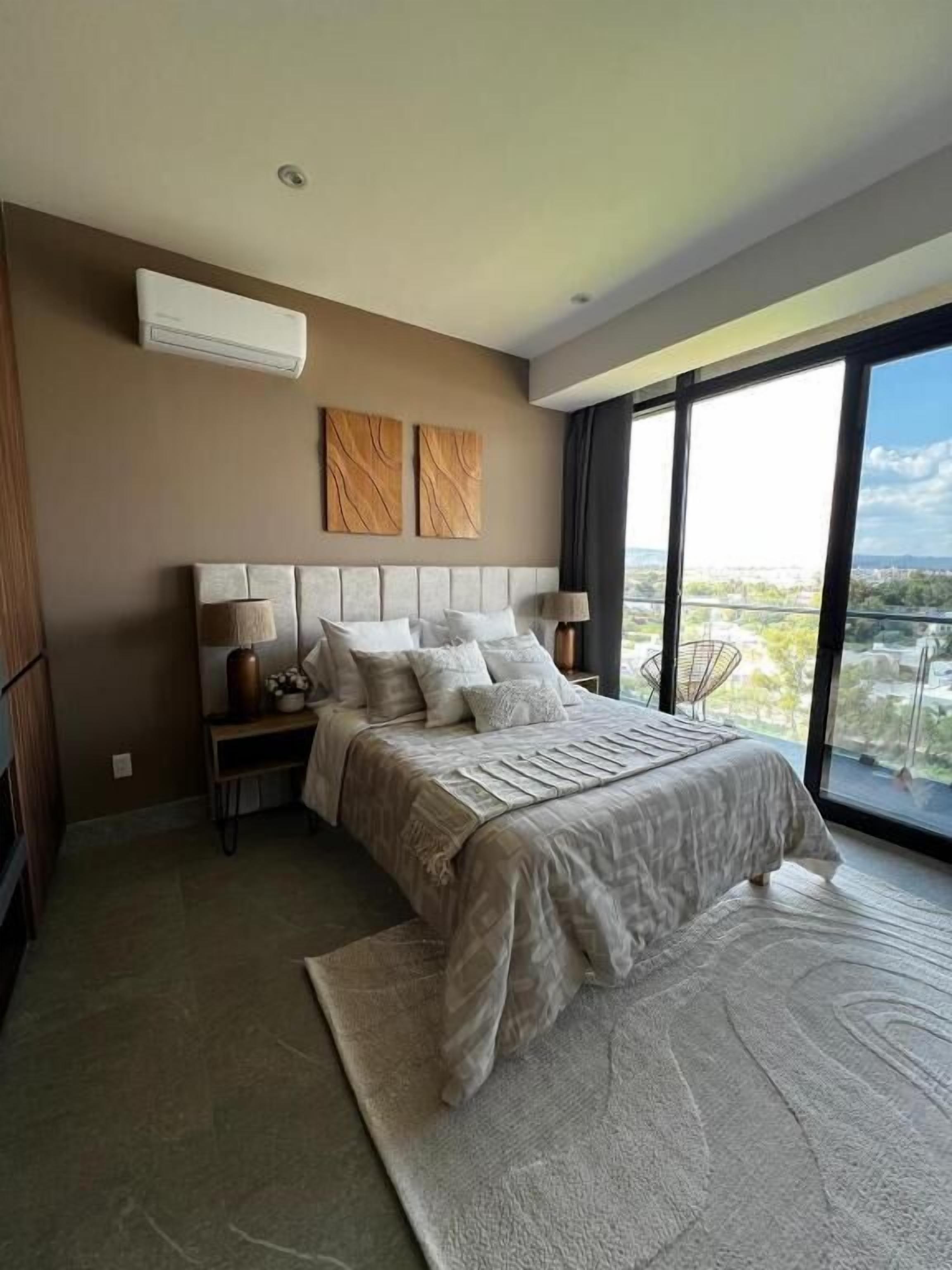 Apartamento, 2 quartos, sacada, vista para a cidade | Cortinas blackout, ferros/tábuas de passar roupa, Wi-Fi de cortesia