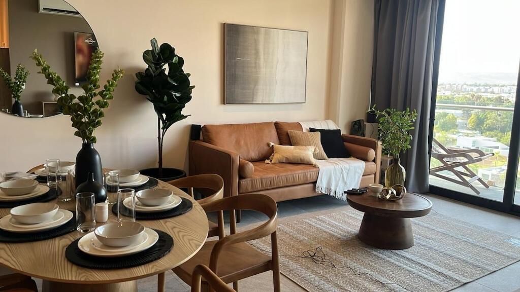 Apartamento, 2 quartos, sacada, vista para a cidade | Área de estar