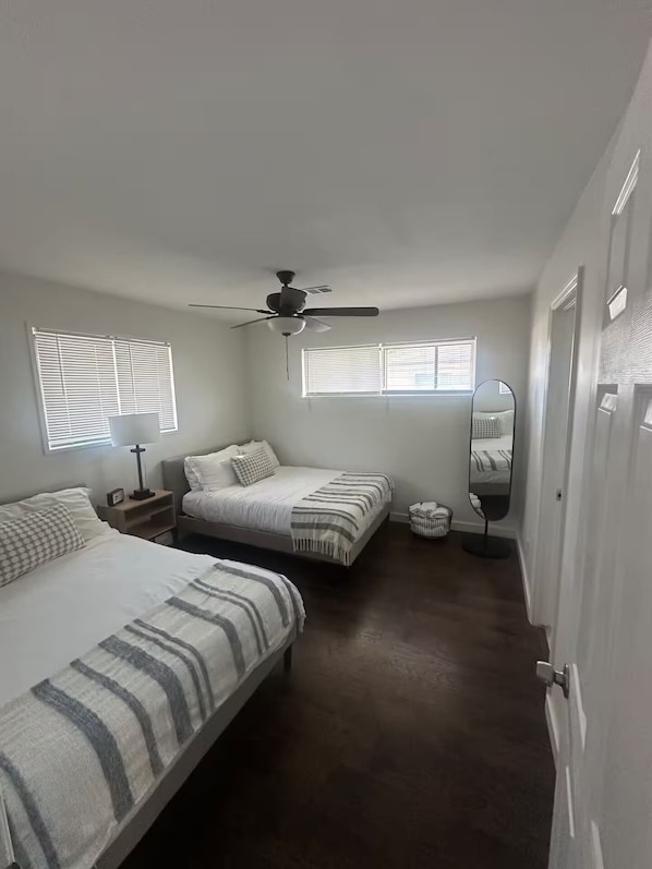 2 bedrooms, iron/ironing board, WiFi, bed sheets