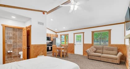 Whitetail Ridge Cabin 2