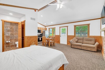 Whitetail Ridge Cabin 2