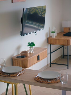 Dining - Vrbo Property (Le Gosier)