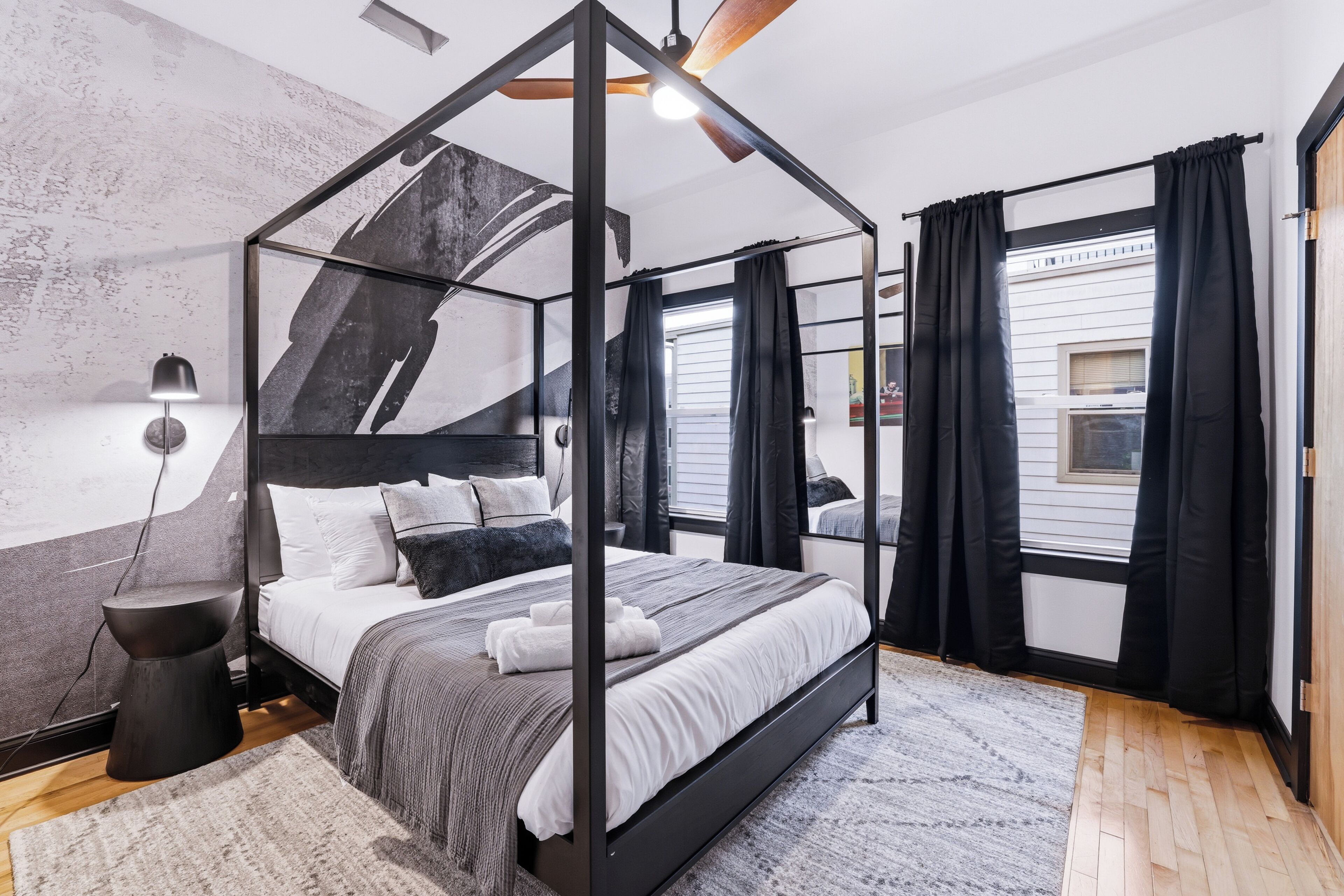 4 bedrooms, iron/ironing board, travel crib, WiFi (free)