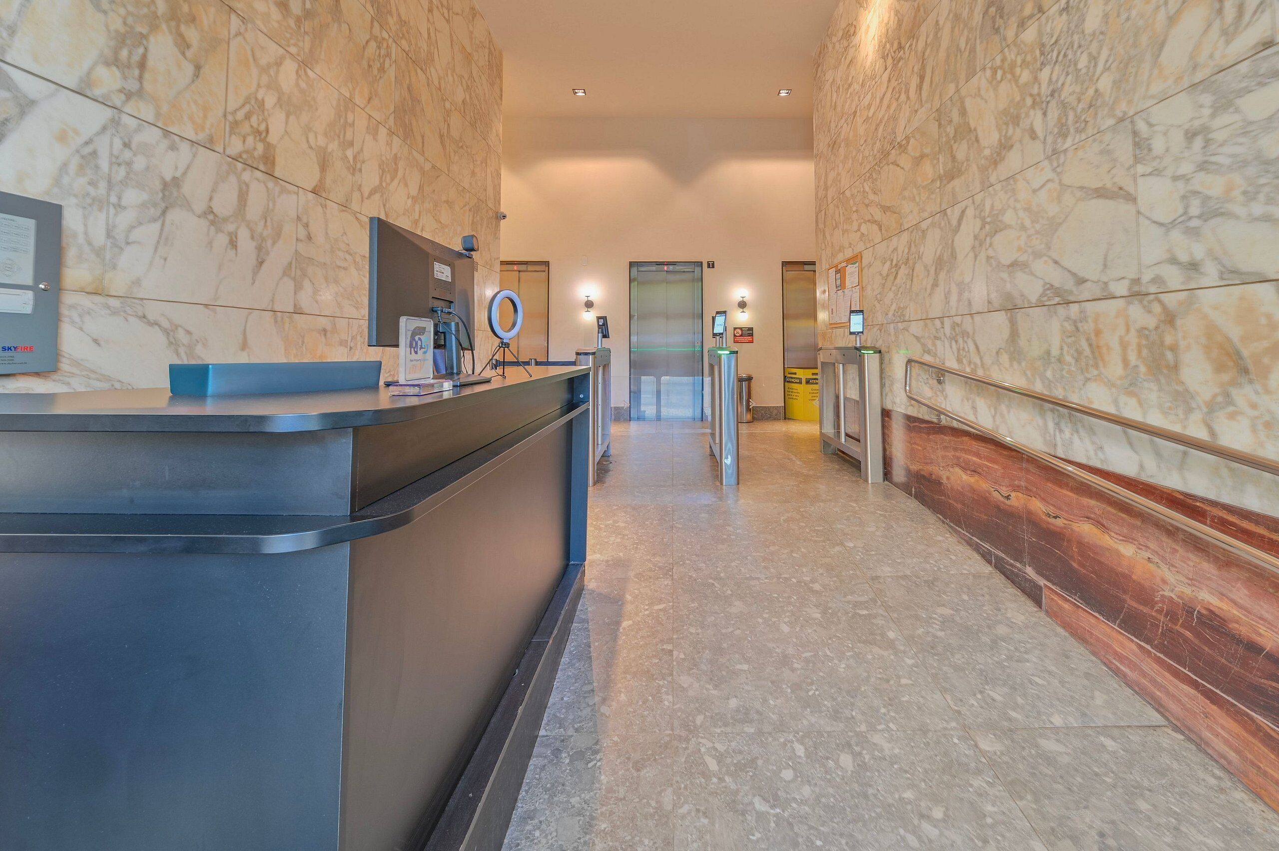 Apartment | Lobby