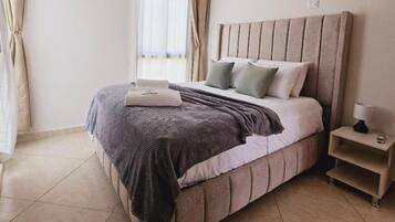 WiFi, bed sheets