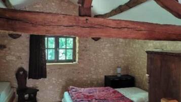 1 bedroom, WiFi, bed sheets