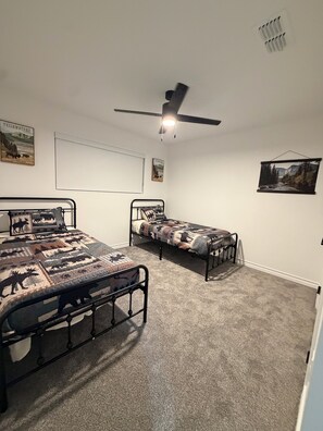 3 Schlafzimmer, Bügeleisen/Bügelbrett, WLAN, Bettwäsche
