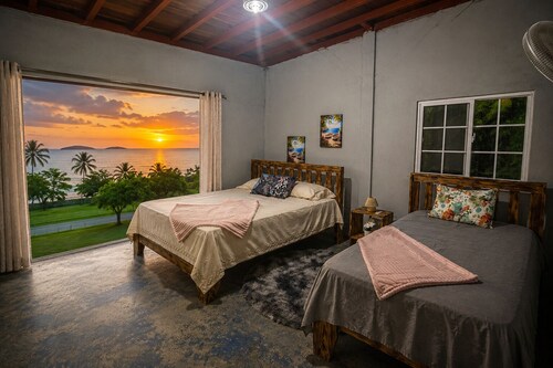 Sea View Villa/Starlink/30 min from Coiba
