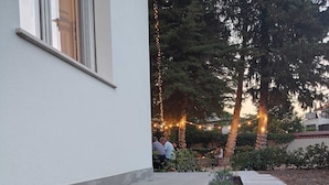 Uklassifisert bilde, 2 av 6, knapp