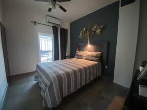 Room - Dpto. 1 Ejecutivo con WiFi, Terraza, Parking y A/c (Cuautla)