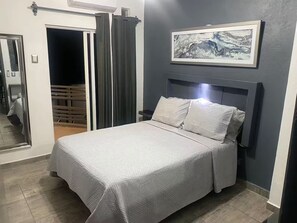 Room - Dpto. 5 Moderno con Terraza, A/C y WiFi. (Cuautla)