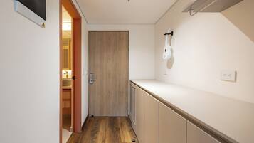 Superior Studio, 1 Double Bed, Balcony | Interior