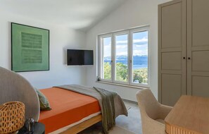 Bügeleisen/Bügelbrett, Reisekinderbett, kostenloses WLAN