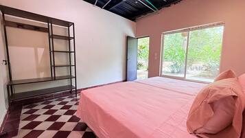 Standard Double Room, Garden View | WiFi (free)