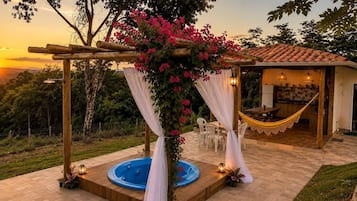 Private spa tub