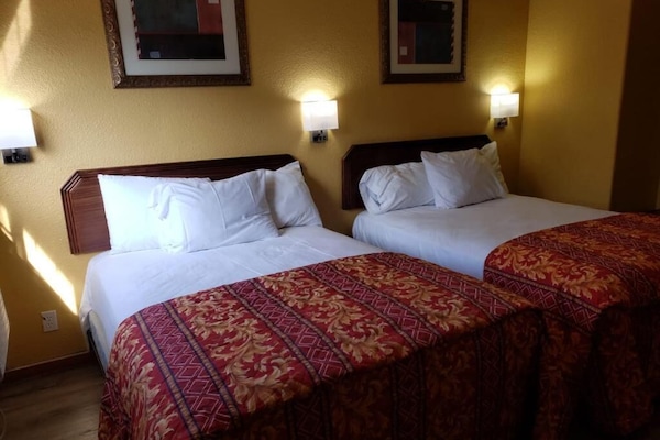 WiFi (free), bed sheets