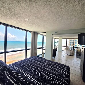 Iron/ironing board, free WiFi, bed sheets - Penthouse Paradise~deluxe Oceanfront 2 bedroom 2 bathroom w/pool & tiki bar (Daytona Beach)