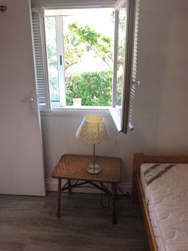 Tranquil 1-bedroom studio in charming Blanquefort awaits you close to Bordeaux