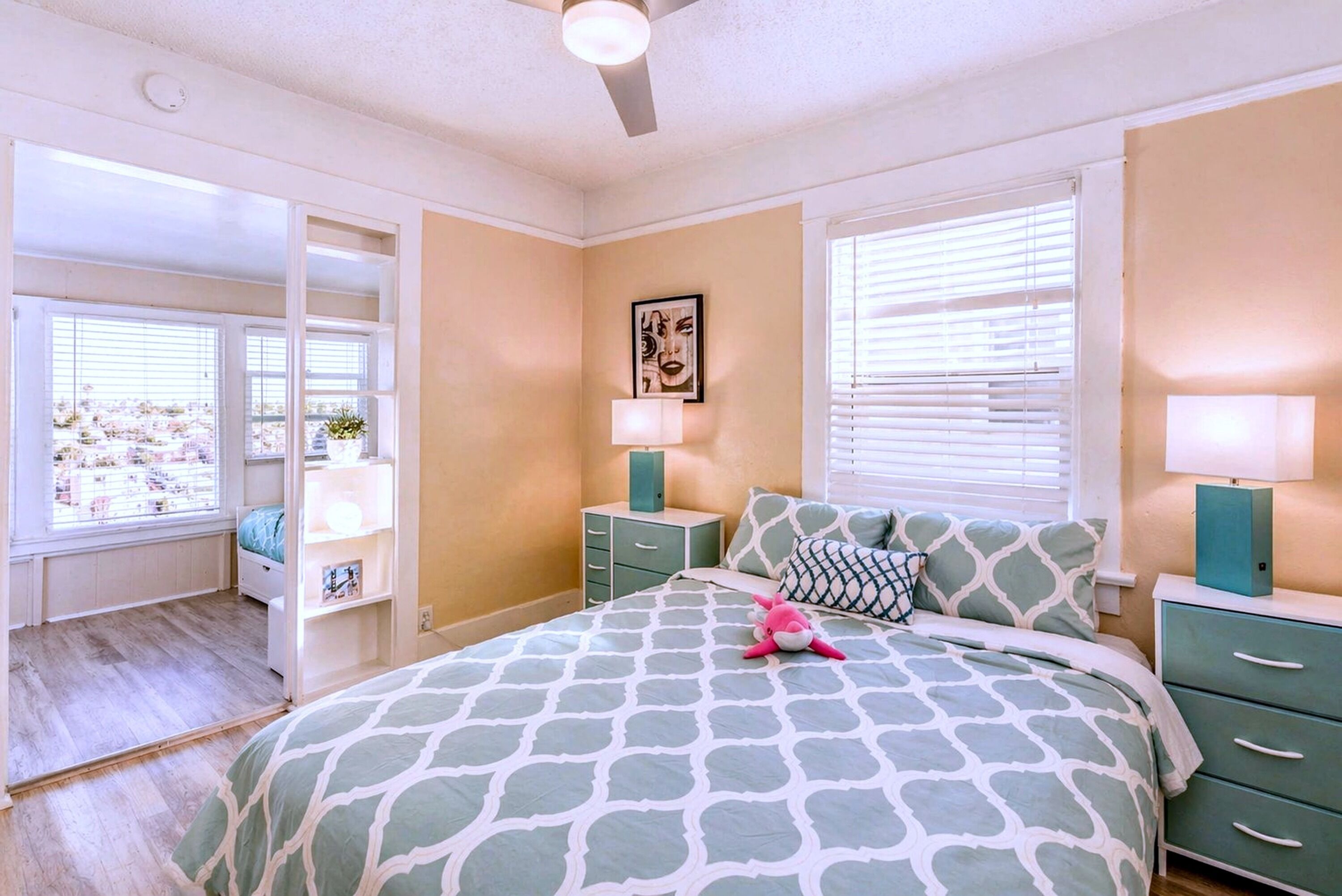 2 bedrooms, desk, iron/ironing board, travel crib