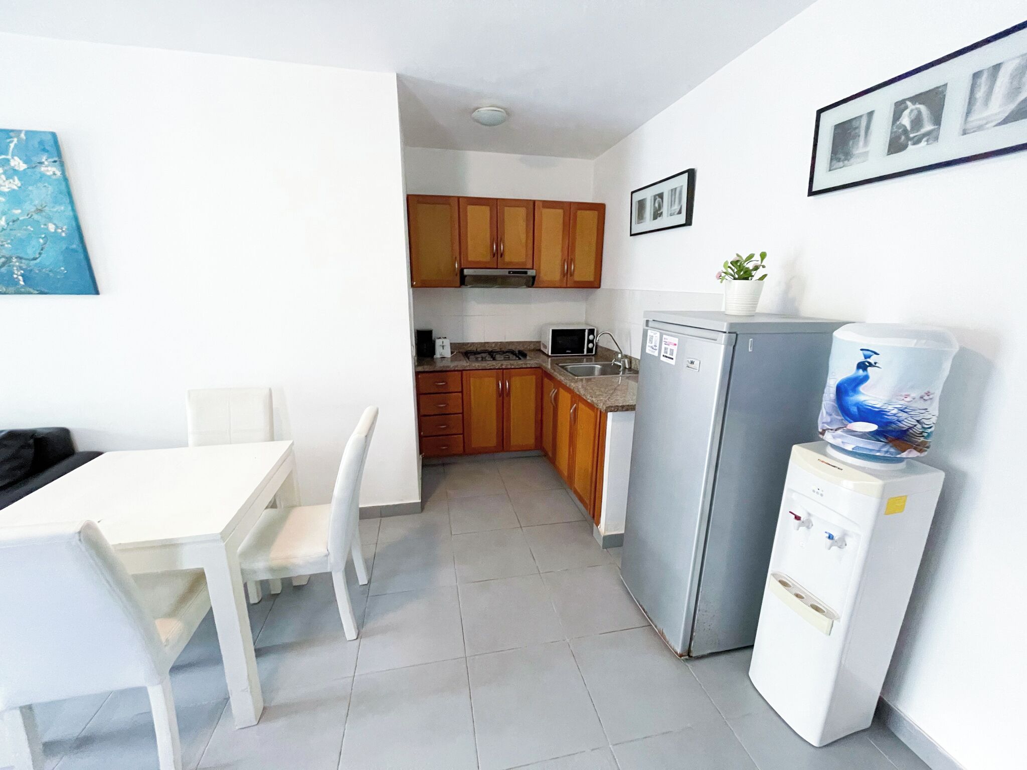 Suite Executive, accesso alla piscina, vista giardino | Cucina privata | Macchina per tè/caffè, frigorifero, microonde (su richiesta)