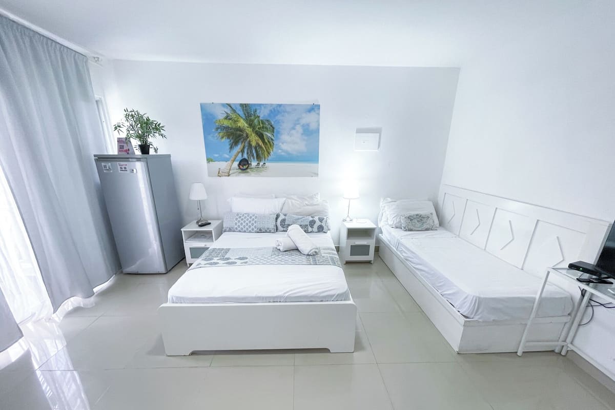 Estúdio luxo, várias camas, vista para a piscina | Roupas de cama de algodão egípcio, roupas de cama premium