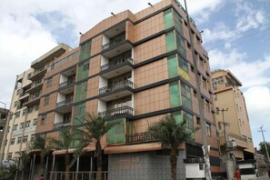 Exterior - Emmad Furnished Hotel (Addis Ababa)