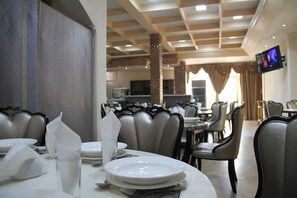 Dining - Emmad Furnished Hotel (Addis Ababa)