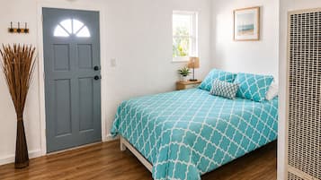 1 Schlafzimmer, Schreibtisch, Bügeleisen/Bügelbrett, Reisekinderbett