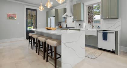 Pretty in Pink: Fully Renovated 1870 Gem in Old Town