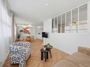 TV - Le Parisien • Charming & 150m from St-Roch Station - 4 pers (Montpellier)
