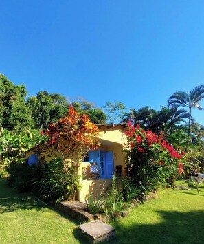 Exterior - Island retreat with Jacuzzi, 150 meters from the beach - Paraty @casadailha_paraty (Paraty)