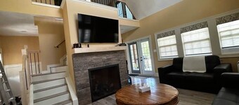 Family Friendly Cabin w/Jacuzzi at Fowler Lake, SK