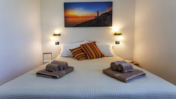 5 habitaciones, tabla de planchar con plancha y wifi gratis