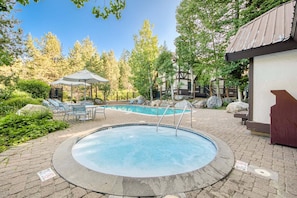 Pool - Tavern Inn # 41 at Olympic Valley - 2BR near Palisades w Ski Shuttle & HOA! (Olympic Valley)